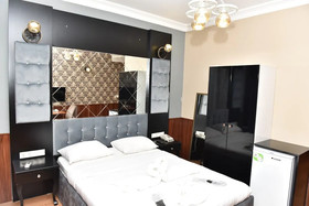 Royal Garden Suite Hotel