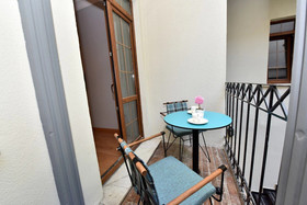 Royal Garden Suite Hotel