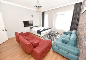 Royal Garden Suite Hotel