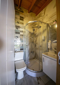 Royal Garden Suite Hotel