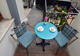 Royal Garden Suite Hotel