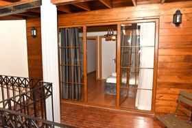 Royal Garden Suite Hotel