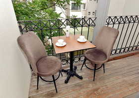 Royal Garden Suite Hotel