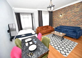 Royal Garden Suite Hotel