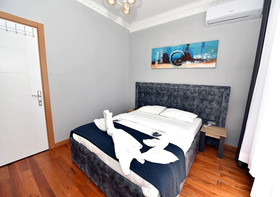 Royal Garden Suite Hotel