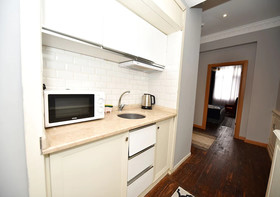 Royal Garden Suite Hotel