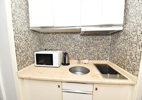 Royal Garden Suite Hotel