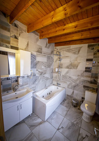 Royal Garden Suite Hotel