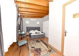 Royal Garden Suite Hotel