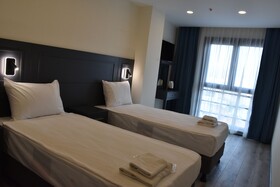 Shishly Palace Hotel