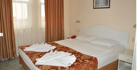 Kleopatra South Star Apart