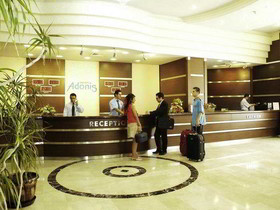 Adonis Hotel