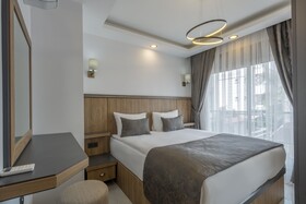 Quality Gold Suite Hotel