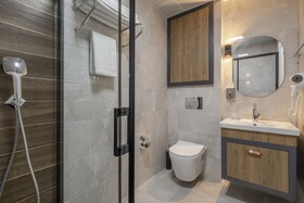 Quality Gold Suite Hotel