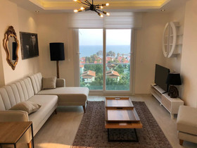 Golden Park King Suites with Balcony & Sea view