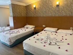 Britannia Hotel & Villas