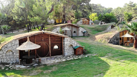 Olympos Toprak Evleri