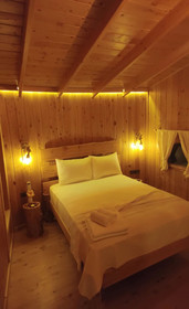 Olympos Toprak Evleri