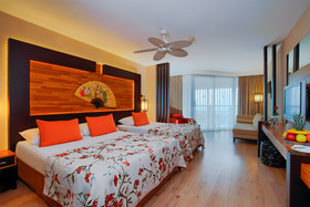 Limak Lara Deluxe Hotel & Resort