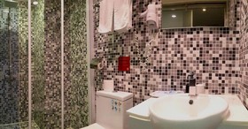 E house Hotel