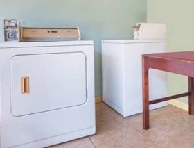 Days Inn by Wyndham Albany