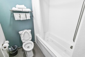 Suburban Studios Brunswick I-95