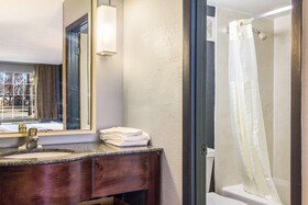 Suburban Studios Brunswick I-95