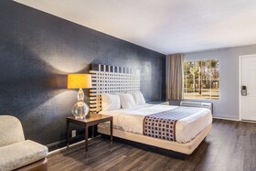 Suburban Studios Brunswick I-95