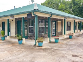 OYO Hotel Calhoun GA I-75 & US-41 Hwy