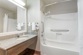 Quality Inn Cornelia