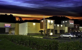 Springfield Hotel & Suites