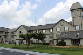 Rite4us Inn & Suites