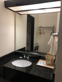 Rite4us Inn & Suites