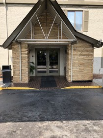 Rite4us Inn & Suites