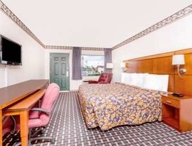 Howard Johnson by Wyndham Perry GA