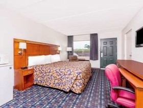 Howard Johnson by Wyndham Perry GA