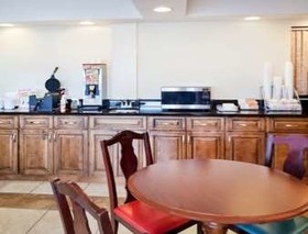 Super 8 by Wyndham Ringgold