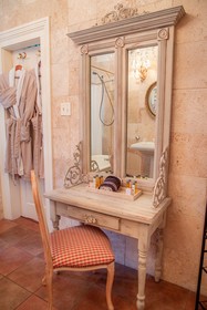 The Olde Savannah Inn