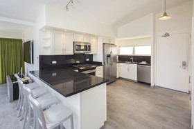 Waikiki Shore by Castle Hotels & Resorts