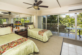 Waikiki Shore by Castle Hotels & Resorts