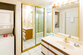 Waikiki Shore by Castle Hotels & Resorts