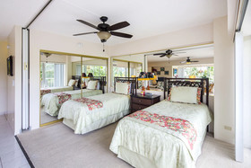 Waikiki Shore by Castle Hotels & Resorts
