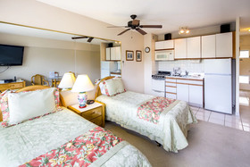 Waikiki Shore by Castle Hotels & Resorts