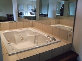 Baymont by Wyndham Metropolis