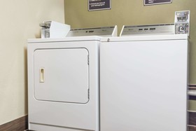 Super 8 by Wyndham Mt. Carmel IL