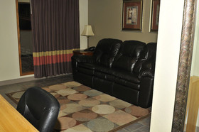 Apple Tree Inn and Suites
