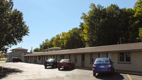 Budget Host Golden Wheat Motel