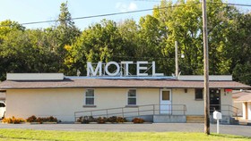 Budget Host Golden Wheat Motel