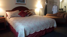 Sandhills Guest House Motel