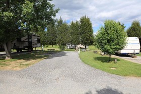Baileyton RV Park & Cabins – A Cruise Inn Park
